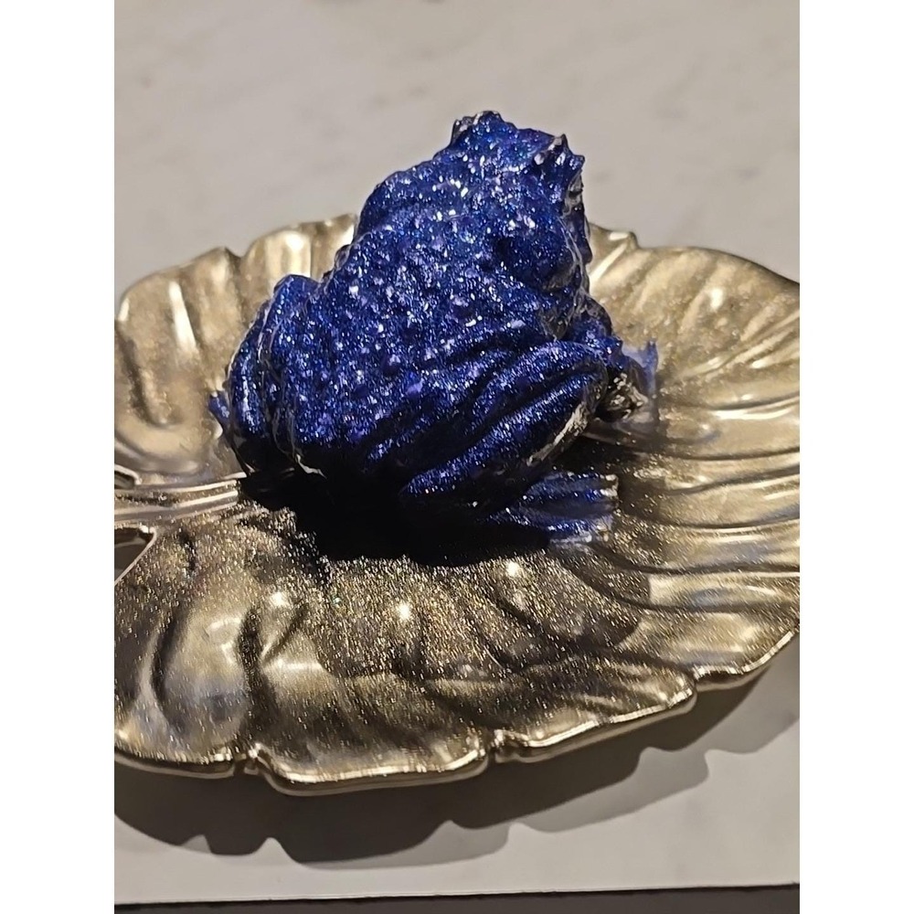 Handmade Resin Toad And Pad‎ - Picture 5 of 8